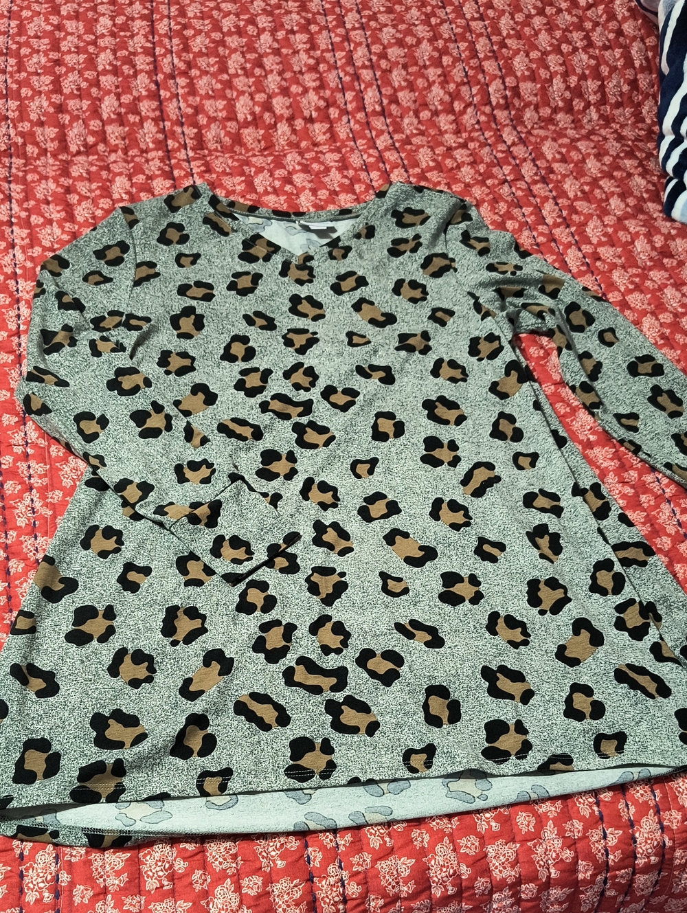 Leopard Print Long Sleeve Top - Gray/Tan